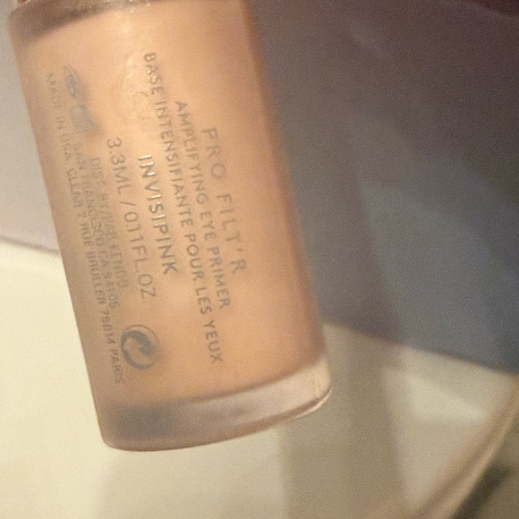 Fenty Beauty PRO FILT'R
AMPLIFYING EYE PRIMER
BASE INVISIPINK 3ml mini - Picture 6 of 6